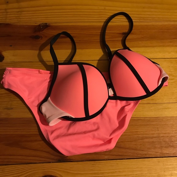 Victoria’s Secret Coral Pink Bikini, EUC, L/34D - Picture 12 of 12